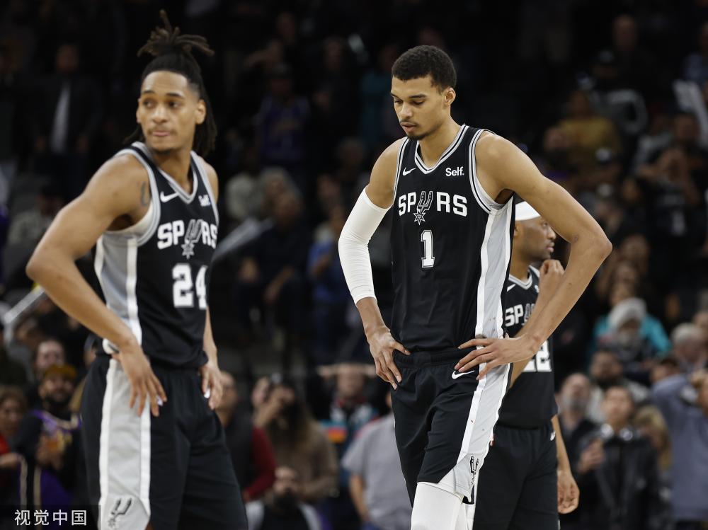 遭遇荣誉落 遭遇荣誉落