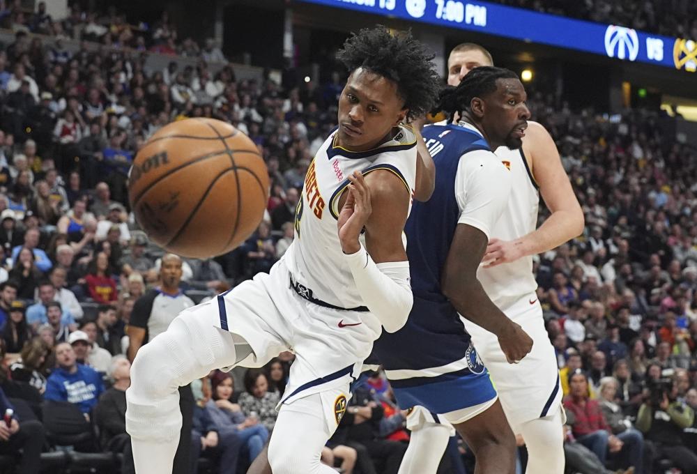 的观点是 的观点是